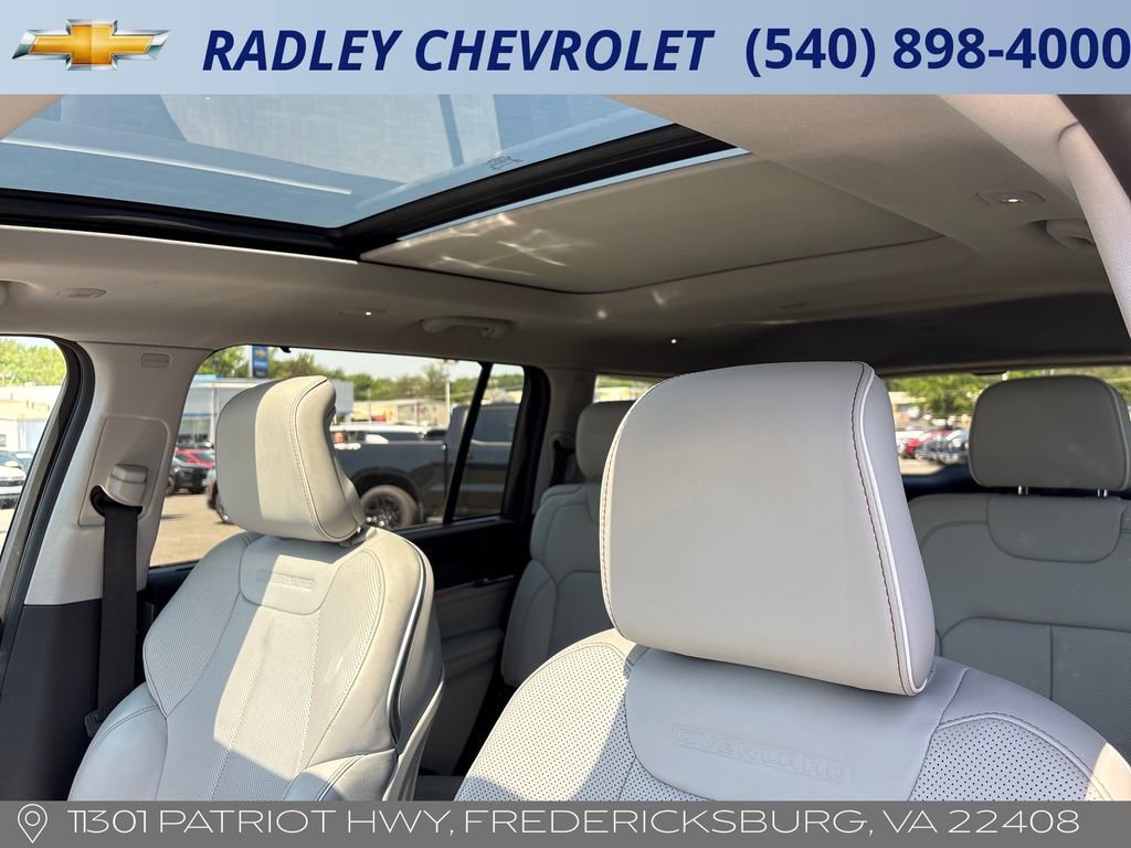 Used 2022 Jeep Grand Cherokee L Overland w/ Luxury Tech Group IV AWD/4WD image 2