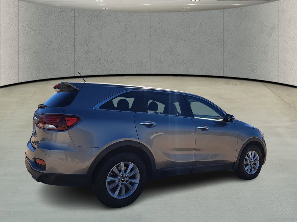 Used 2019 Kia Sorento L image 5