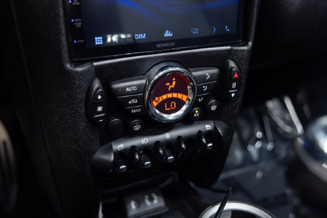 Used 2013 MINI Cooper Roadster S FWD image 17
