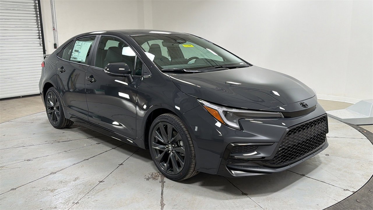 New 2026 Toyota Corolla SE image 3