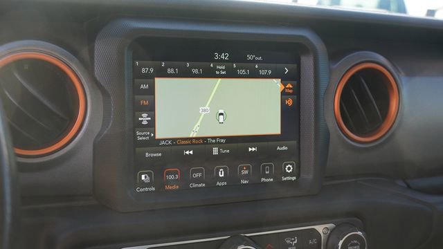 Used 2021 Jeep Gladiator Mojave AWD/4WD image 21