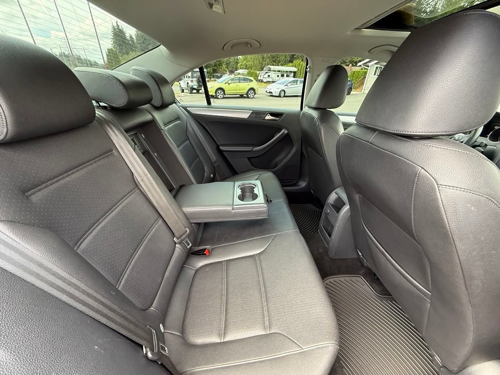 Used 2016 Volkswagen Jetta SE FWD image 15