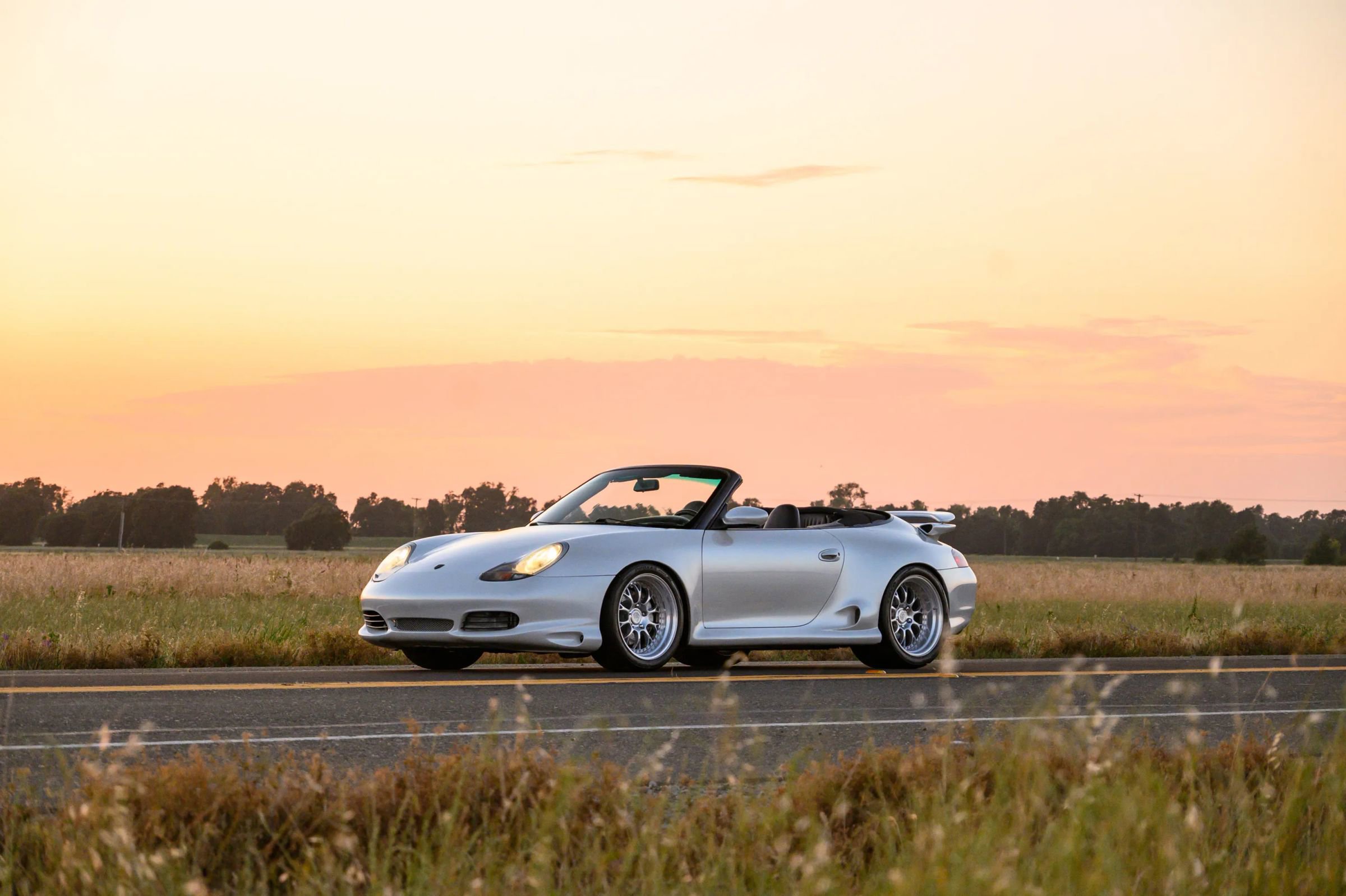 Used 2000 Porsche 911 Carrera 4 AWD/4WD image 86