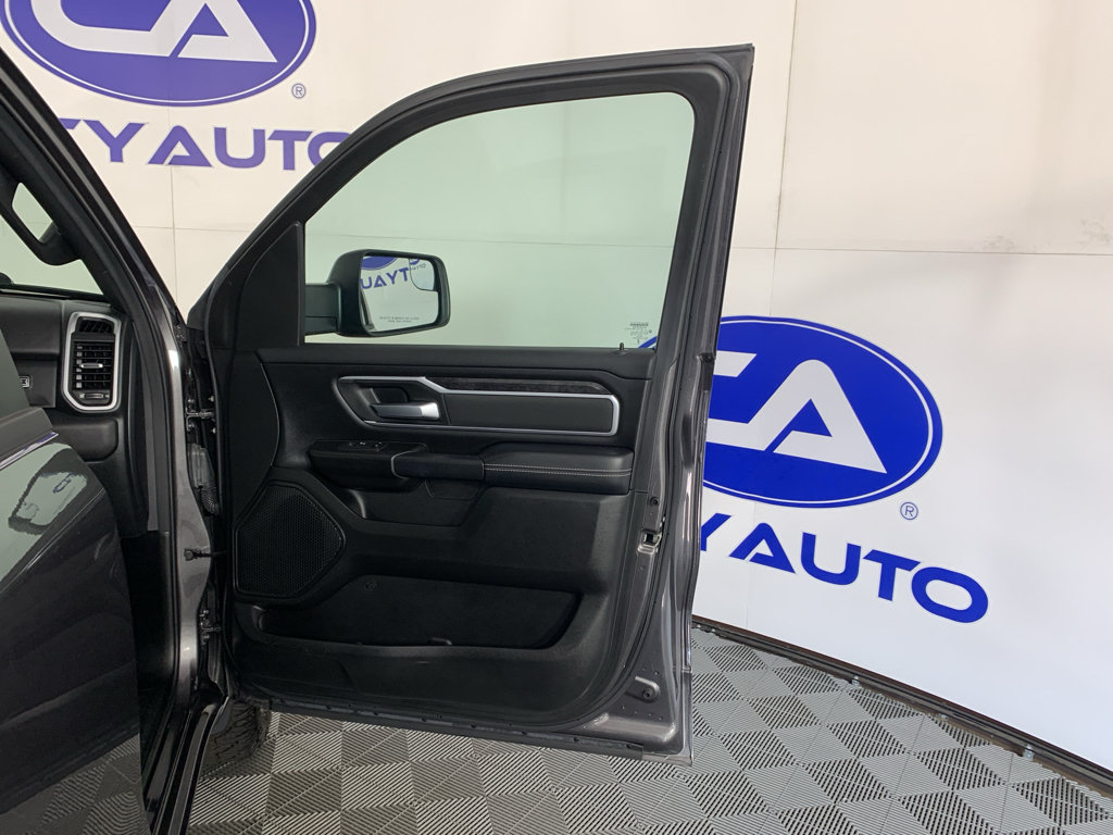 Used 2023 RAM 1500 Big Horn AWD/4WD image 36