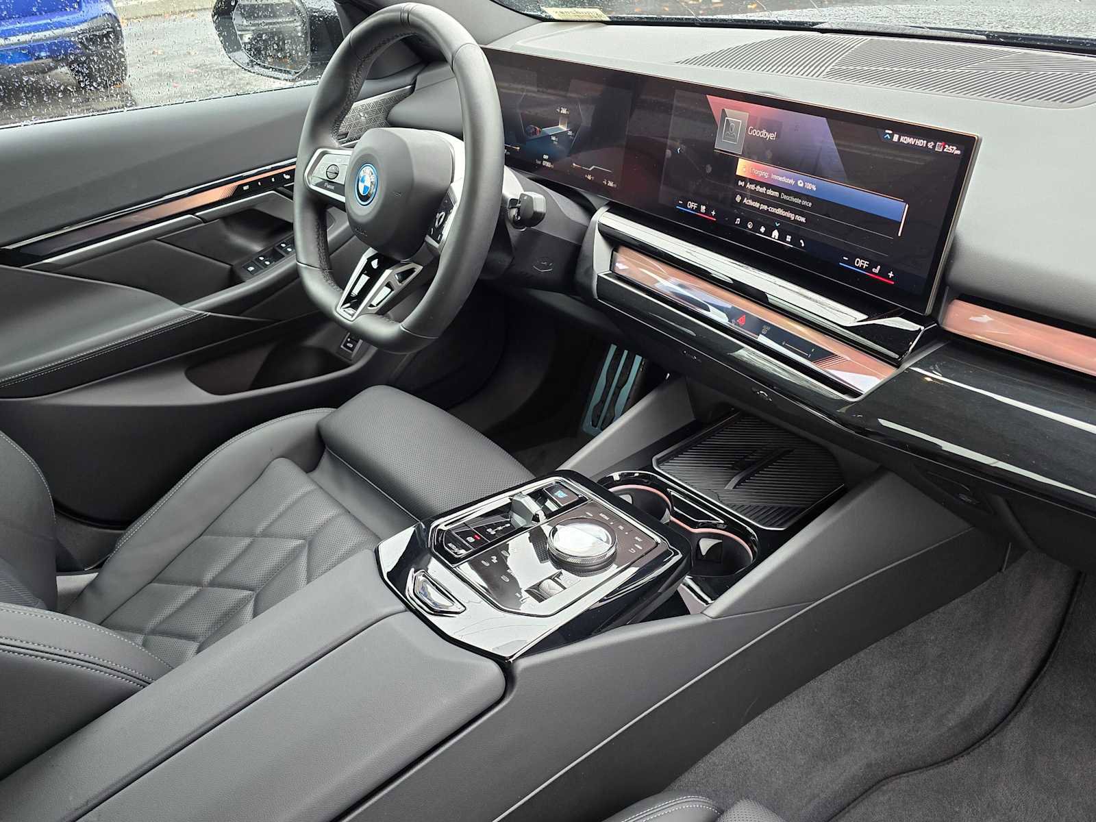 Used 2024 BMW i5 eDrive40i w/ M Sport Package image 10