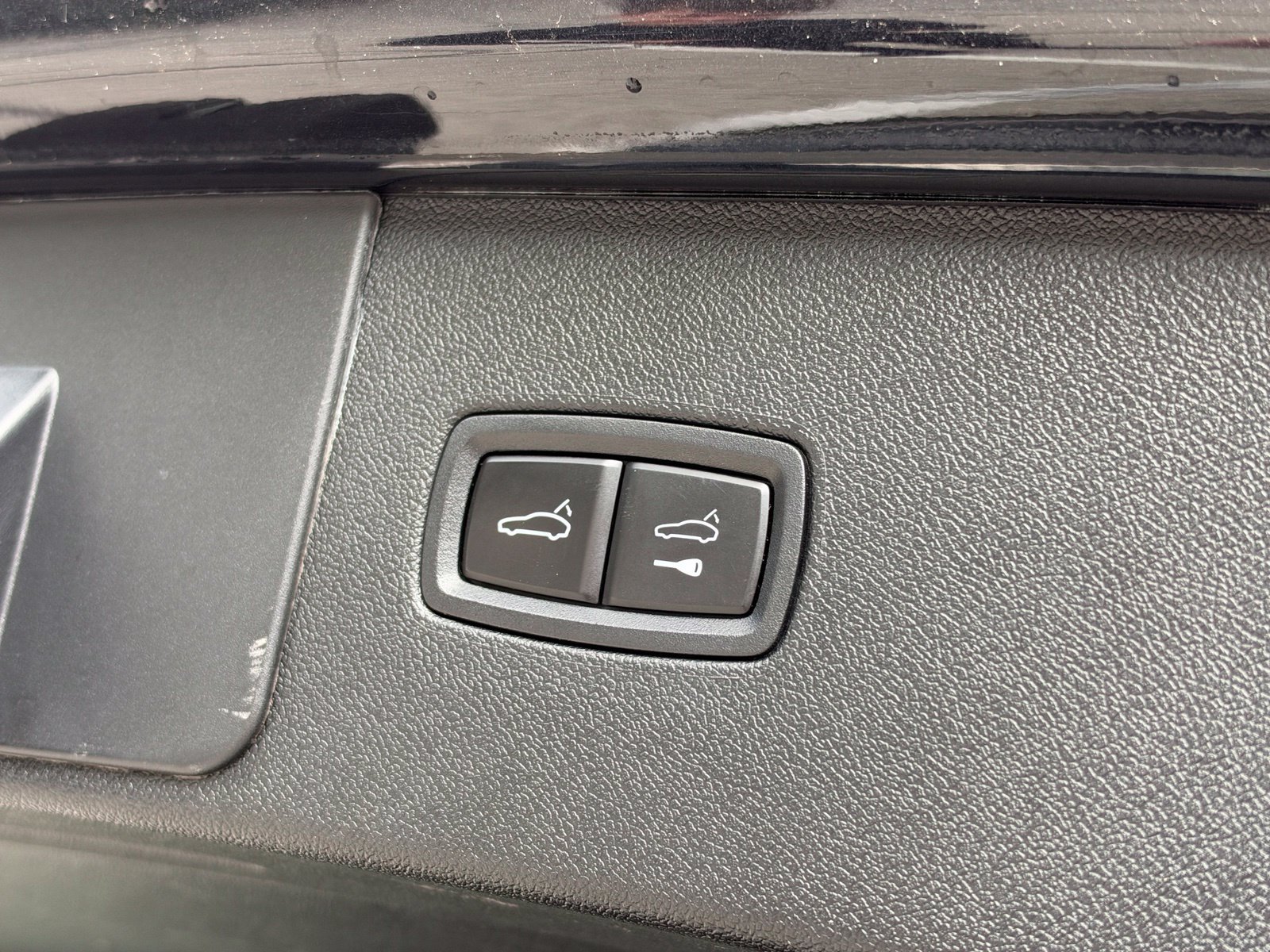 Certified 2020 Porsche Cayenne Turbo S AWD/4WD image 22