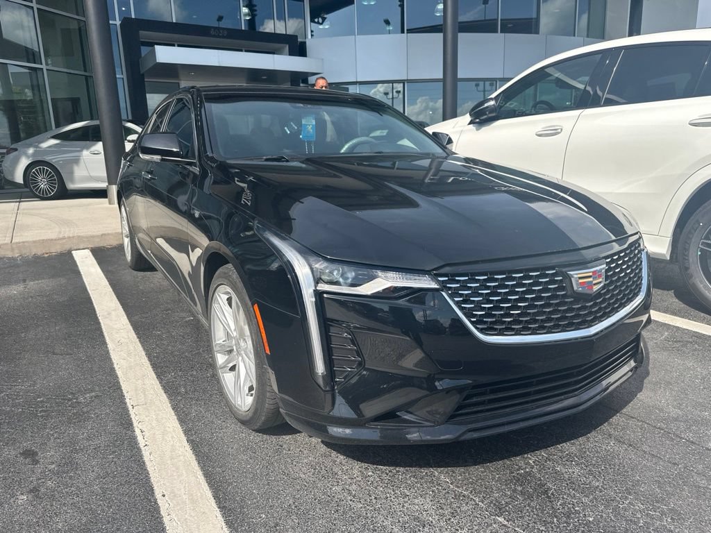 Used 2021 Cadillac CT4 Luxury w/ Sun And Sound Package RWD image 3