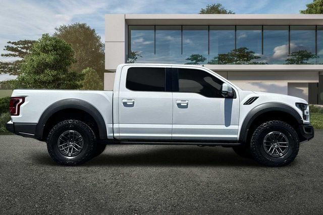 Used 2020 Ford F150 Raptor w/ Equipment Group 802A Luxury AWD/4WD image 3