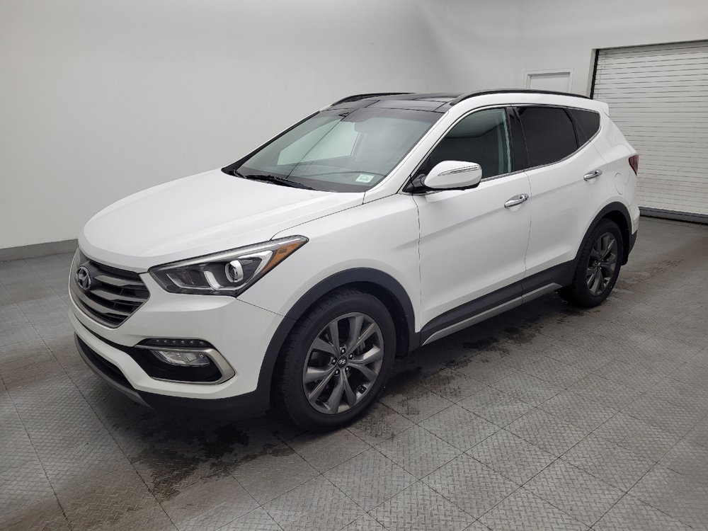 Used 2018 Hyundai Santa Fe Sport image 2