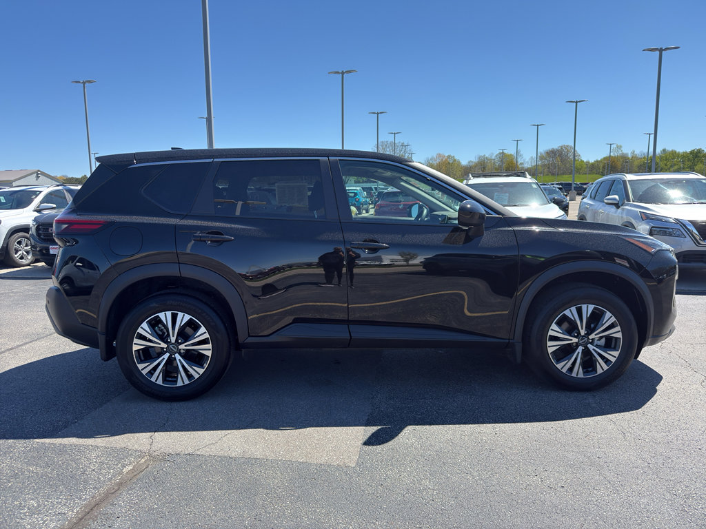 Certified 2023 Nissan Rogue SV AWD/4WD image 4