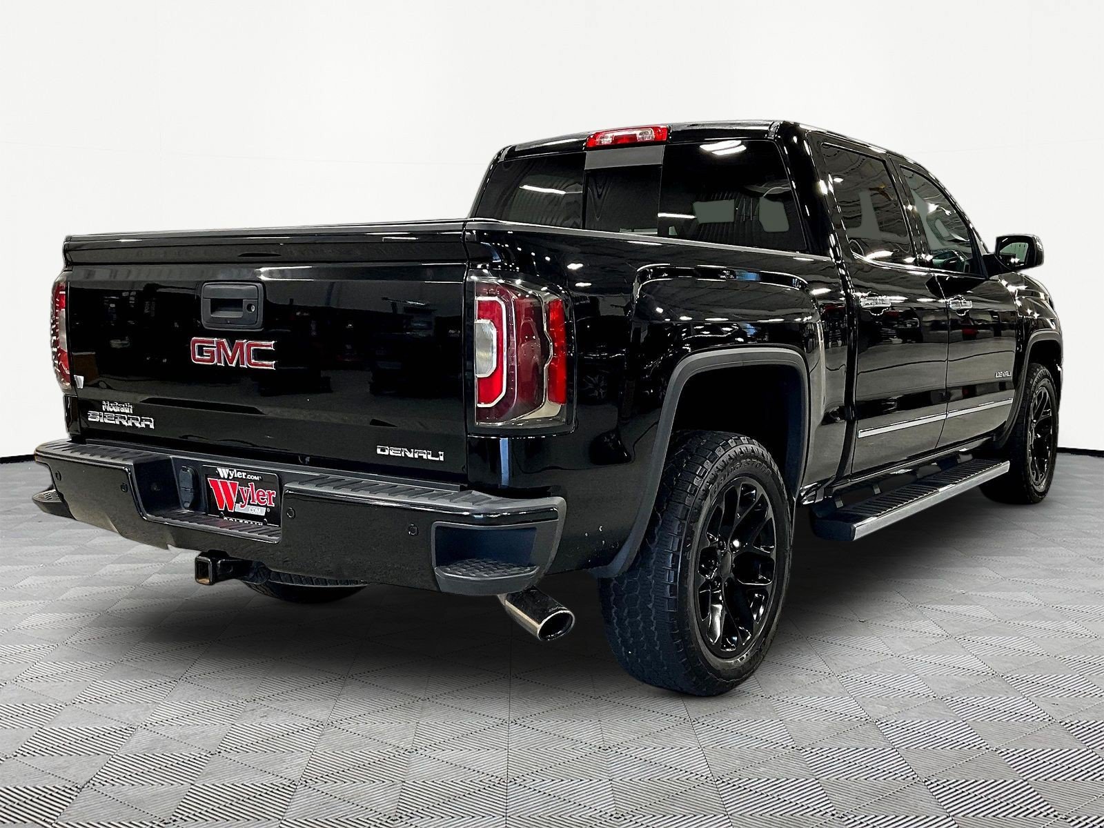 Used 2018 GMC Sierra 1500 Denali AWD/4WD image 6