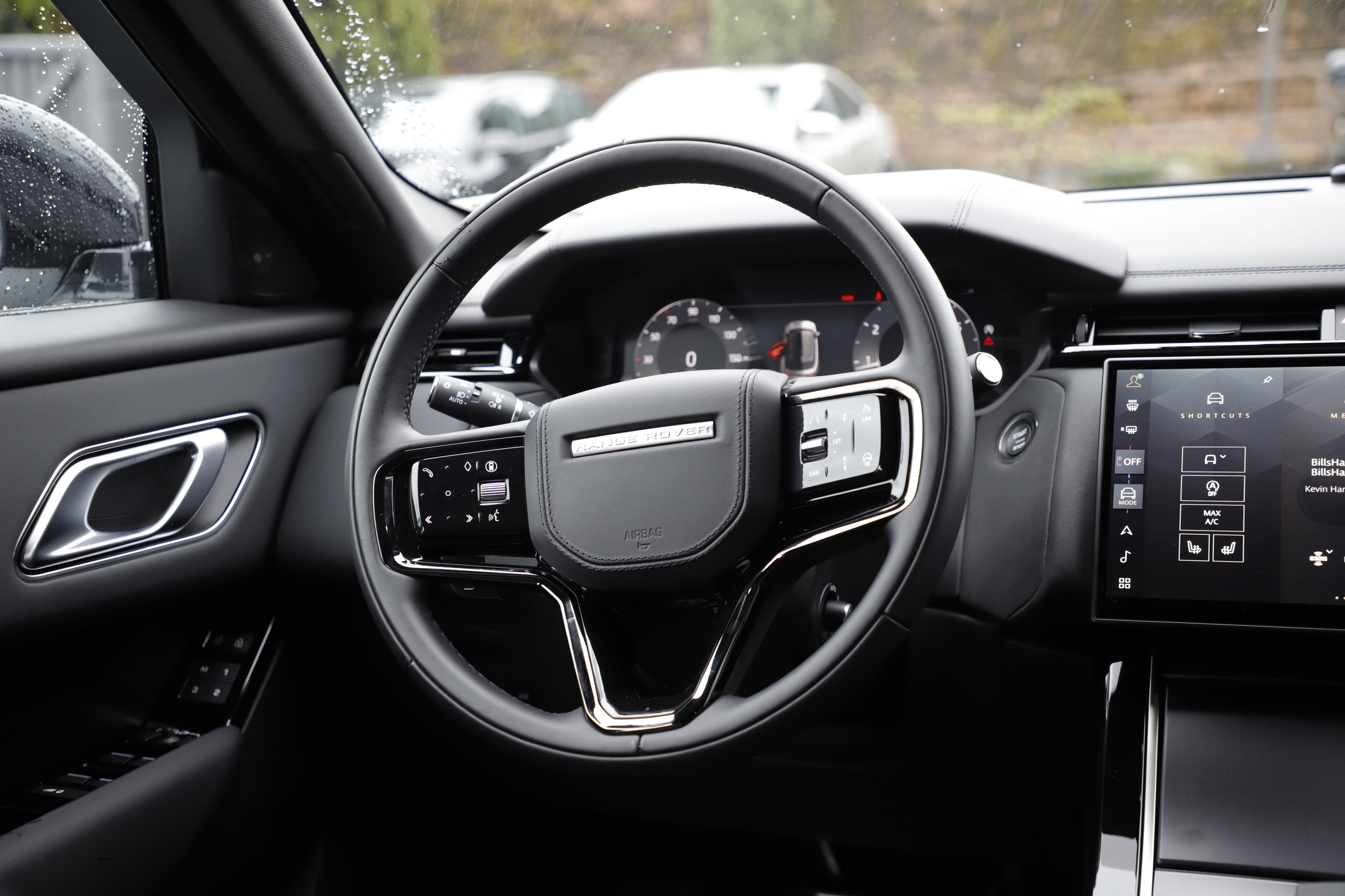 Certified 2026 Land Rover Range Rover Velar Dynamic SE AWD/4WD image 19