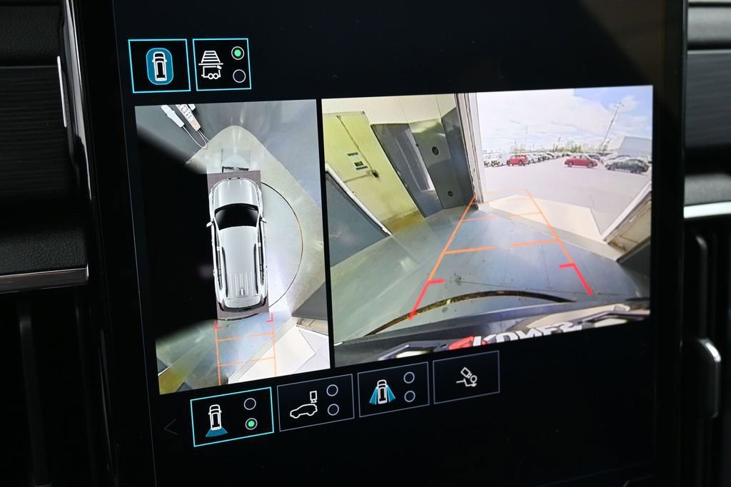 Used 2025 GMC Acadia Elevation FWD image 38
