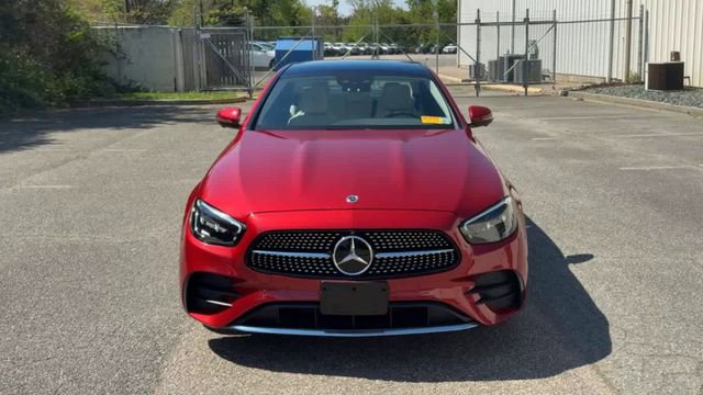 Used 2022 Mercedes-Benz E 450 4MATIC Sedan image 5
