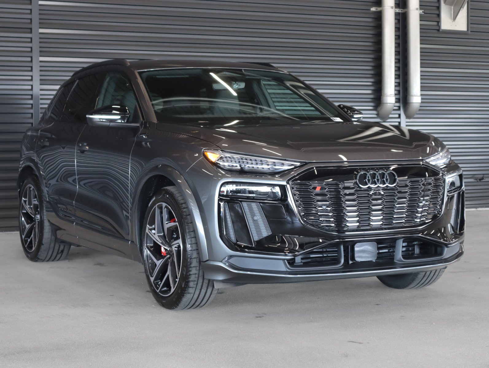 New 2027 Audi SQ6 e-tron Premium Plus AWD/4WD image 11