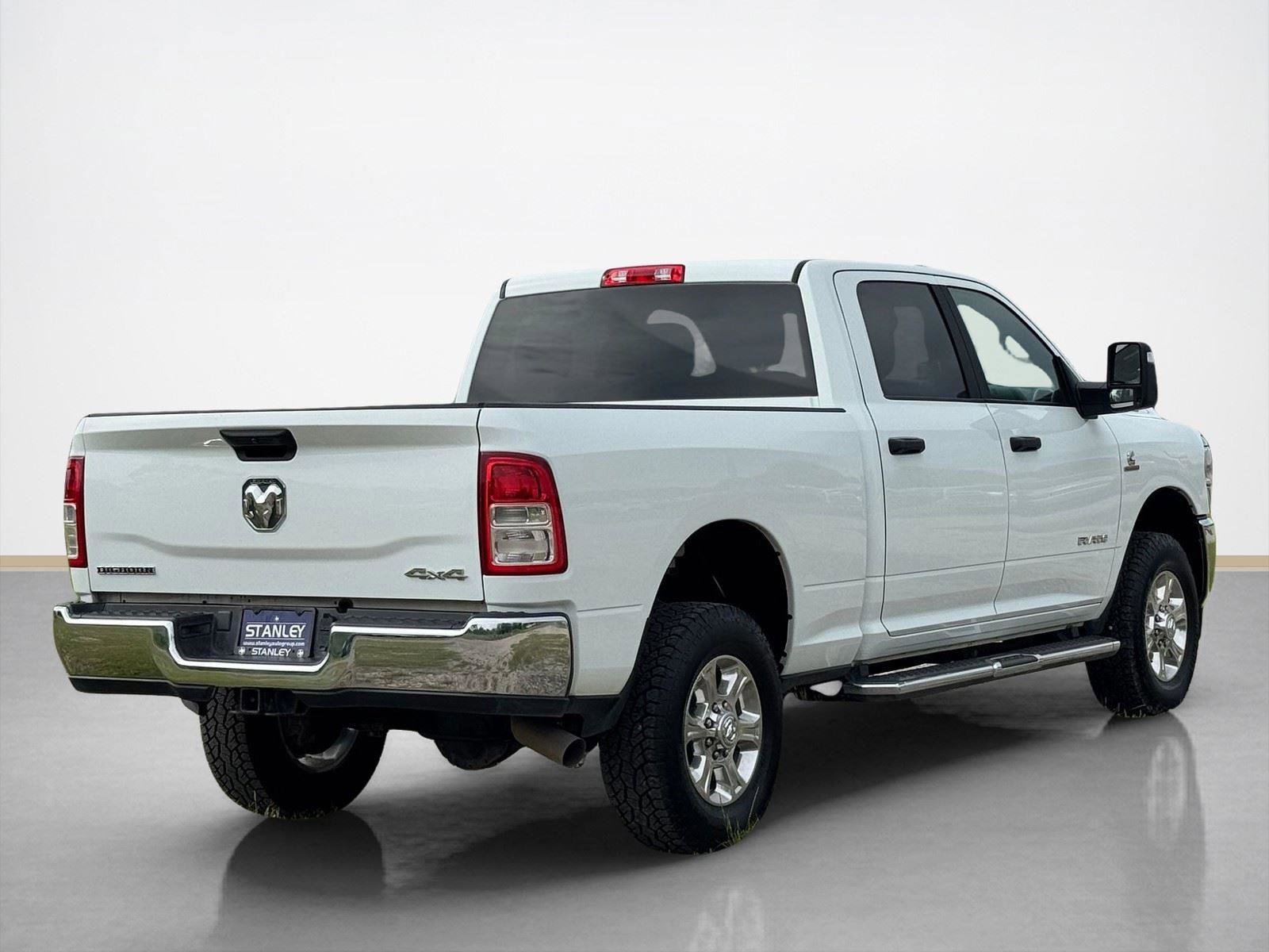 Used 2024 RAM 2500 Big Horn AWD/4WD image 8