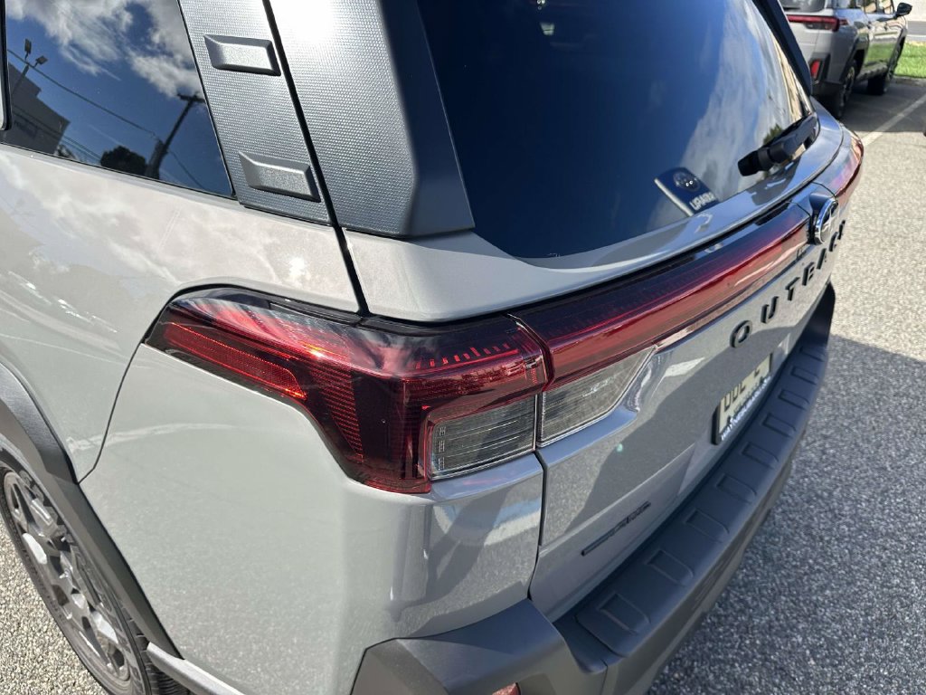 Certified 2026 Subaru Outback Premium AWD/4WD image 8