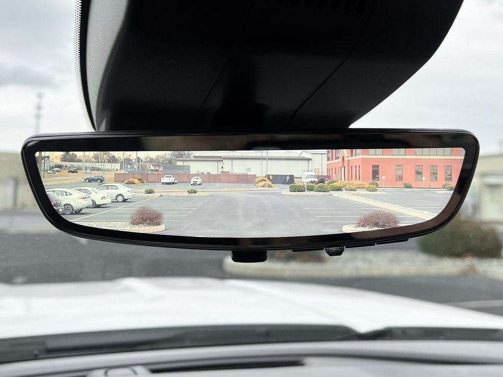 Used 2024 GMC Sierra 3500 Denali w/ Denali Reserve Package image 8