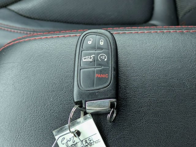 Used 2019 Jeep Cherokee Trailhawk AWD/4WD image 29