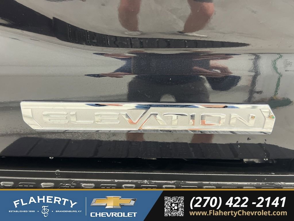 Used 2025 GMC Sierra 1500 Elevation image 18