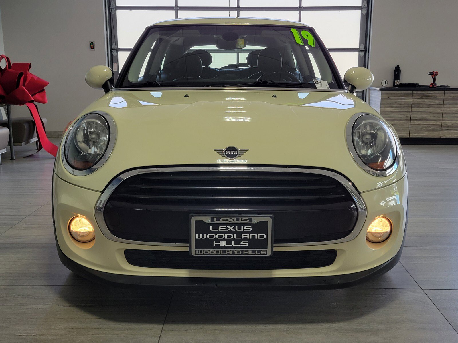 Used 2019 MINI Cooper 2-Door Hardtop FWD image 8