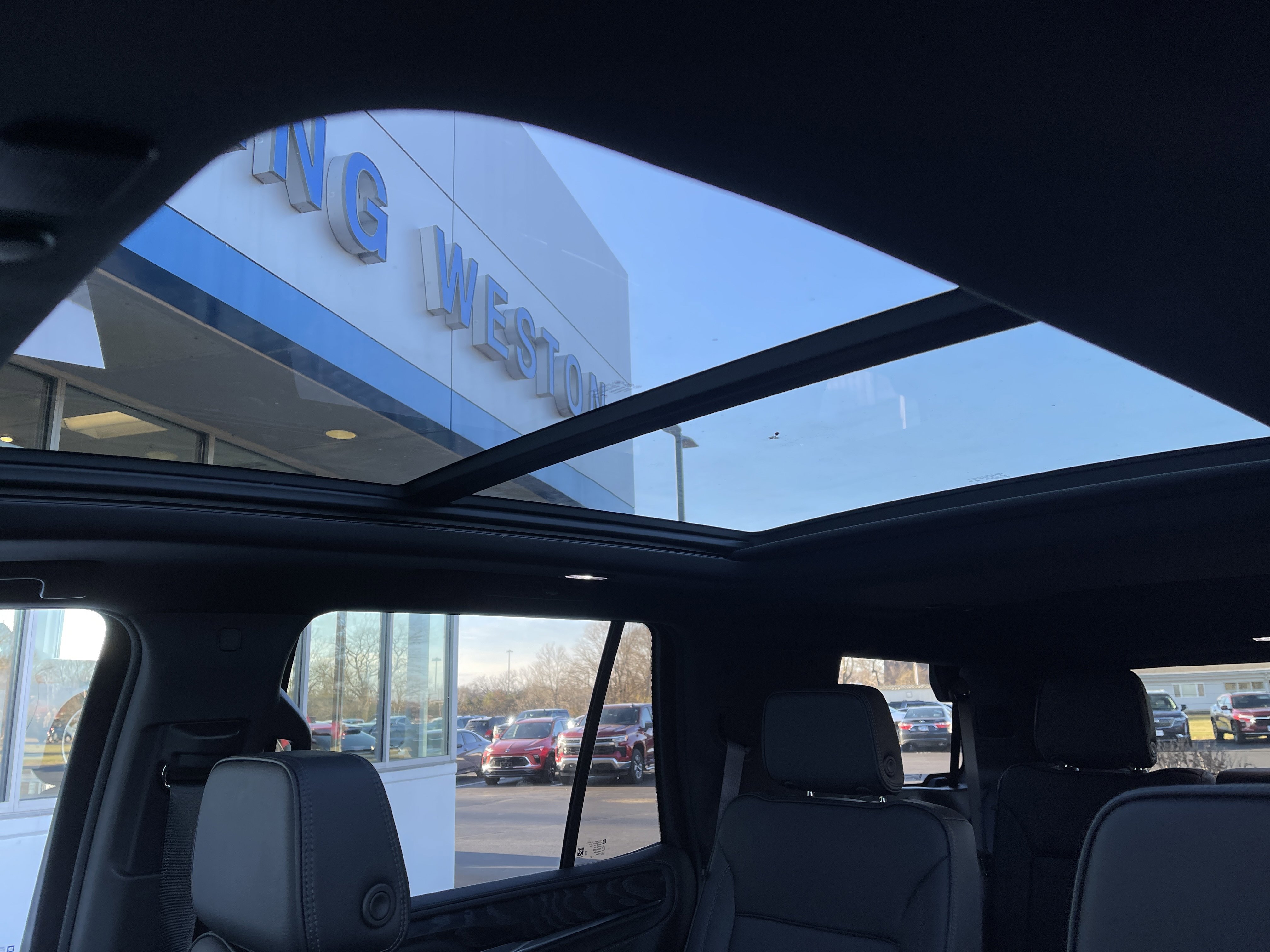 Used 2024 GMC Yukon Denali w/ Max Trailering Package image 29