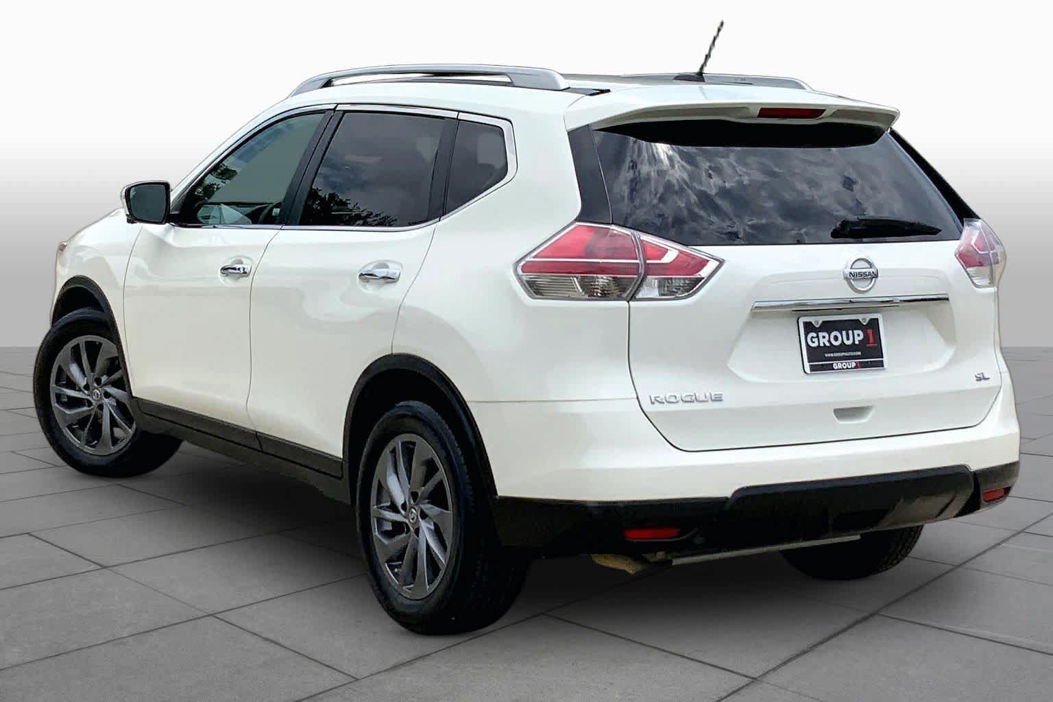 Used 2016 Nissan Rogue SL w/ SL Premium Package FWD image 12