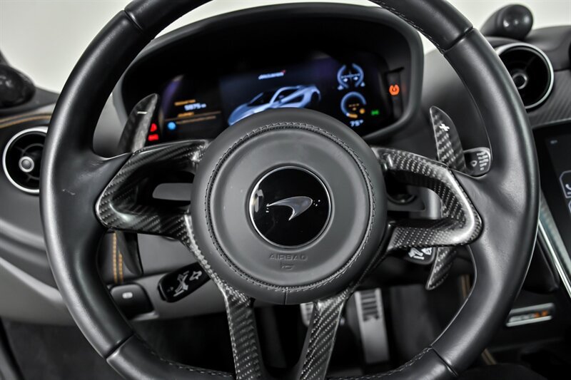 Used 2019 McLaren 600LT RWD image 24