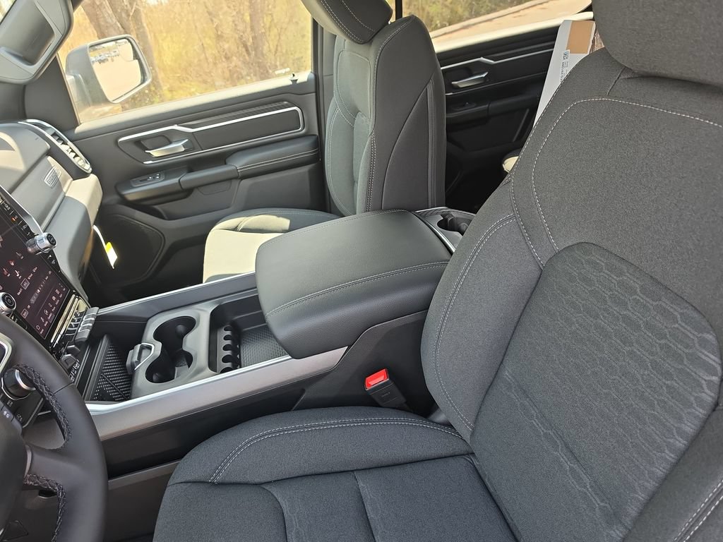 New 2026 RAM 1500 Big Horn AWD/4WD image 14