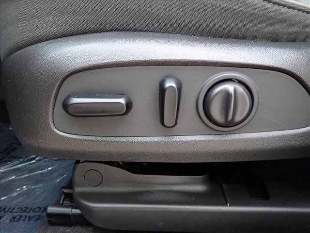 Used 2021 Chevrolet TrailBlazer LT image 12