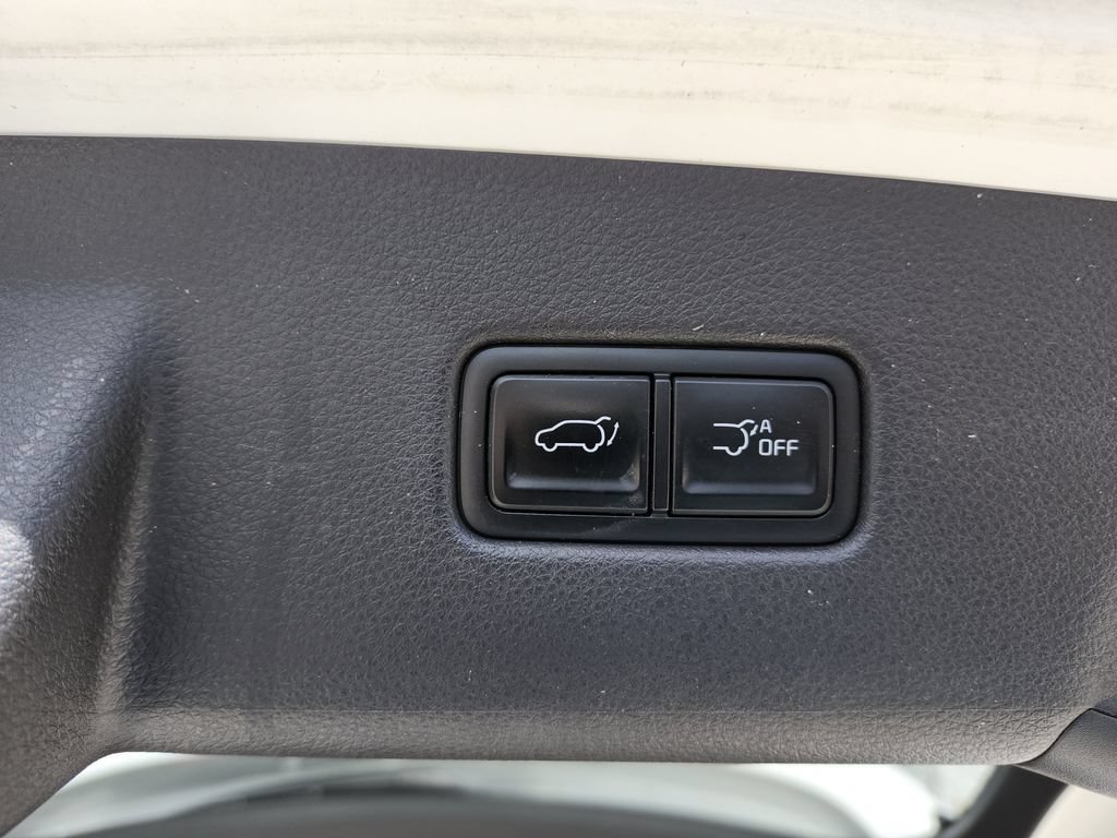 Used 2022 Kia Carnival SX FWD image 11
