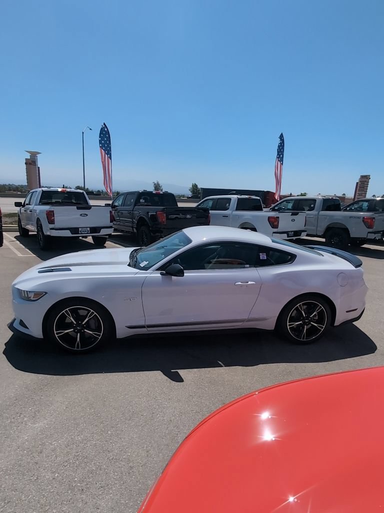 Used 2016 Ford Mustang GT Premium RWD image 10
