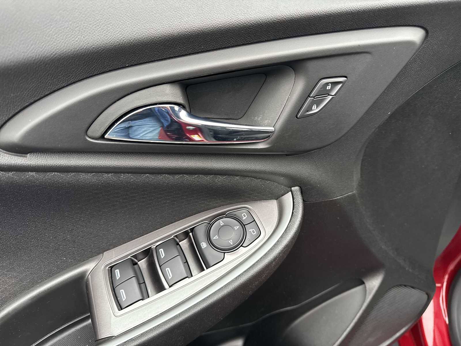 Used 2023 Chevrolet Malibu RS FWD image 15