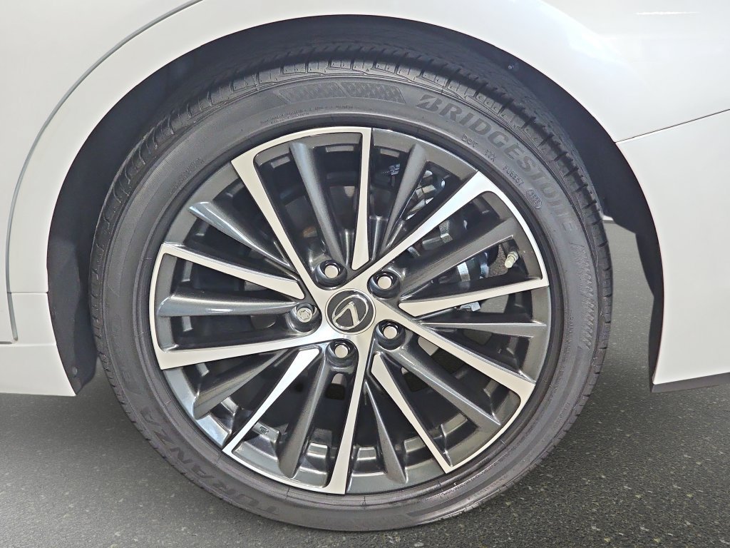 Certified 2025 Lexus ES 350 w/ Premium Package FWD image 31