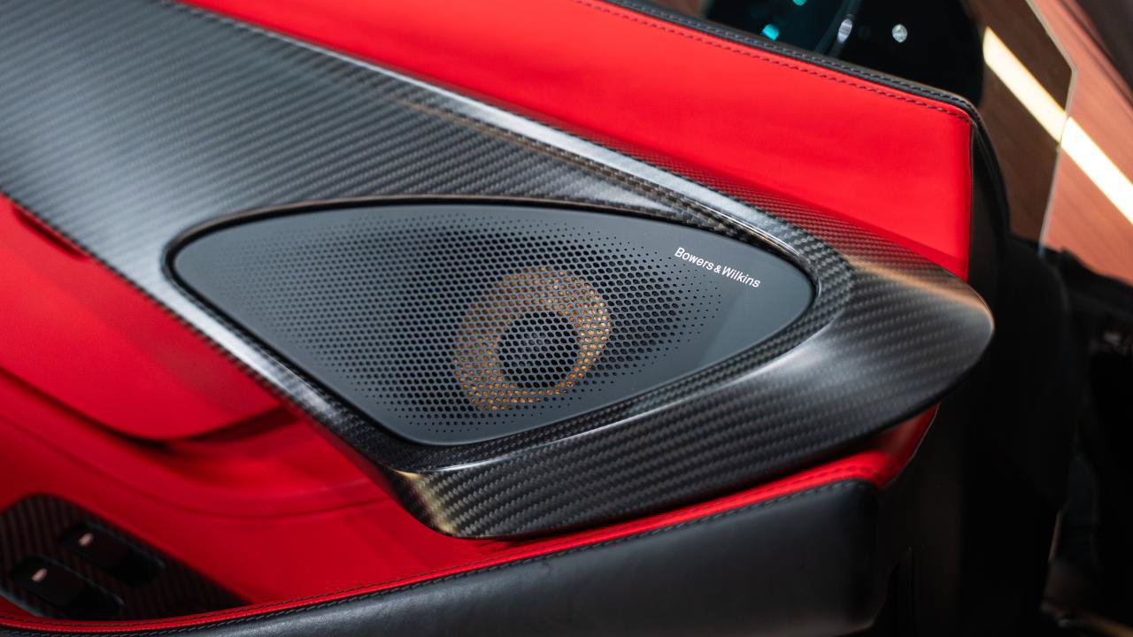 Used 2019 McLaren 600LT RWD image 10