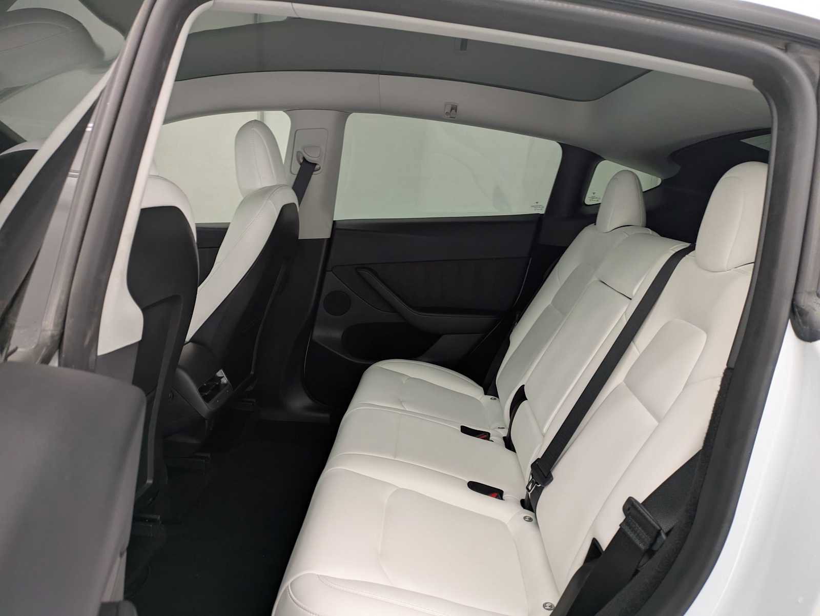 Used 2023 Tesla Model Y Long Range image 20