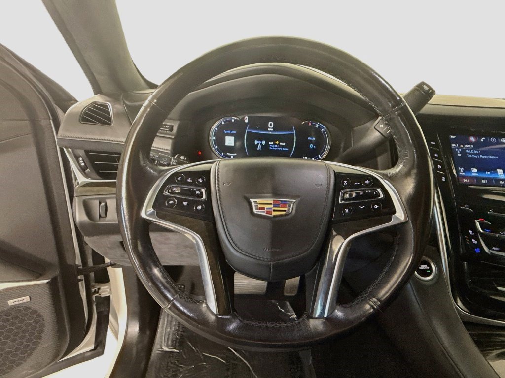 Used 2019 Cadillac Escalade Platinum AWD/4WD image 12