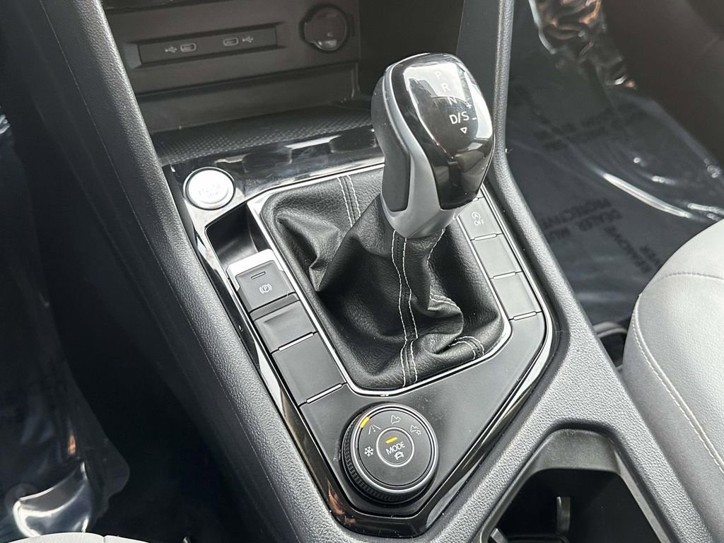 Certified 2023 Volkswagen Taos SE w/ Black Wheel Package image 30