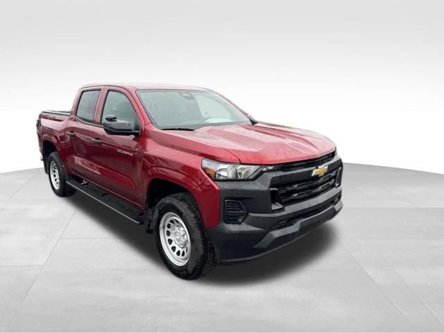 Used 2025 Chevrolet Colorado W/T w/ Advanced Trailering Package RWD image 3