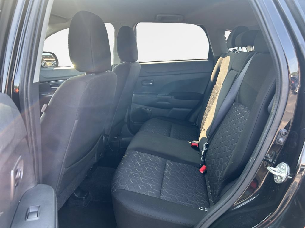 Used 2023 Mitsubishi Outlander Sport LE AWD/4WD image 24