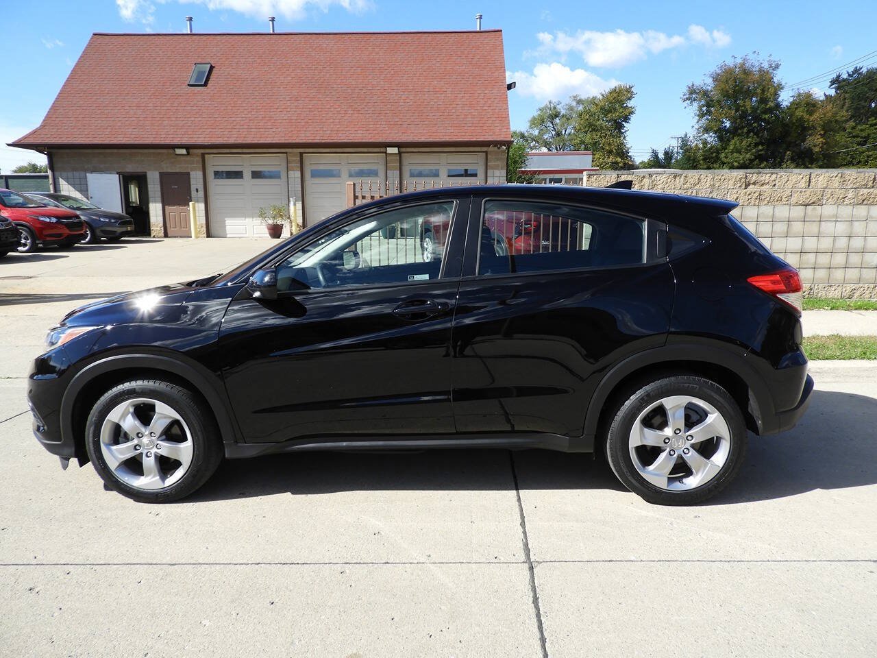 Used 2020 Honda HR-V LX image 6