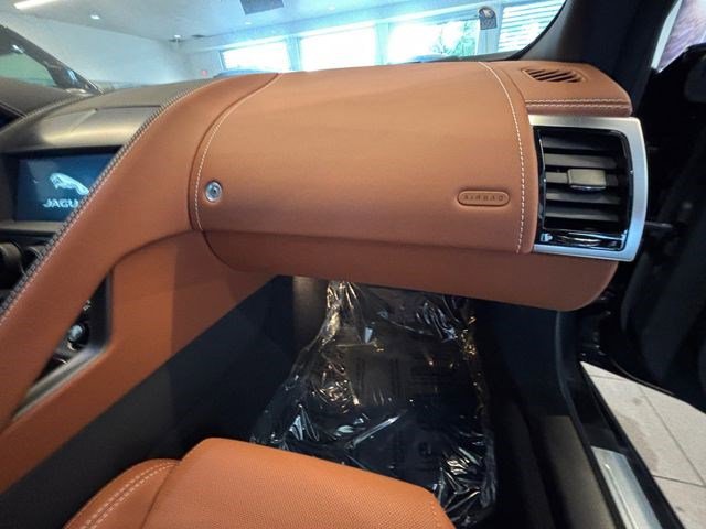 New 2024 Jaguar F-TYPE R-Dynamic RWD image 20