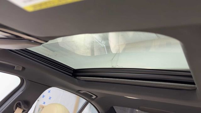 Used 2019 BMW 330i Sedan w/ Premium Package image 34