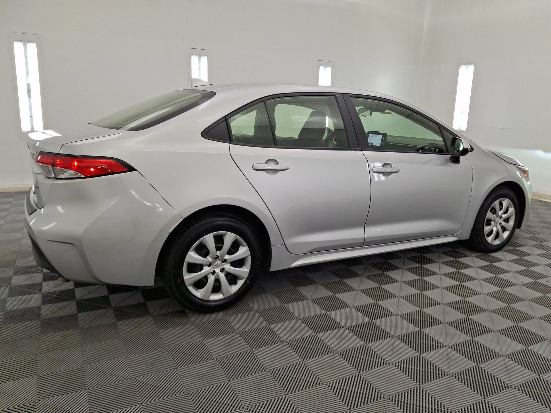 Used 2023 Toyota Corolla LE FWD image 25