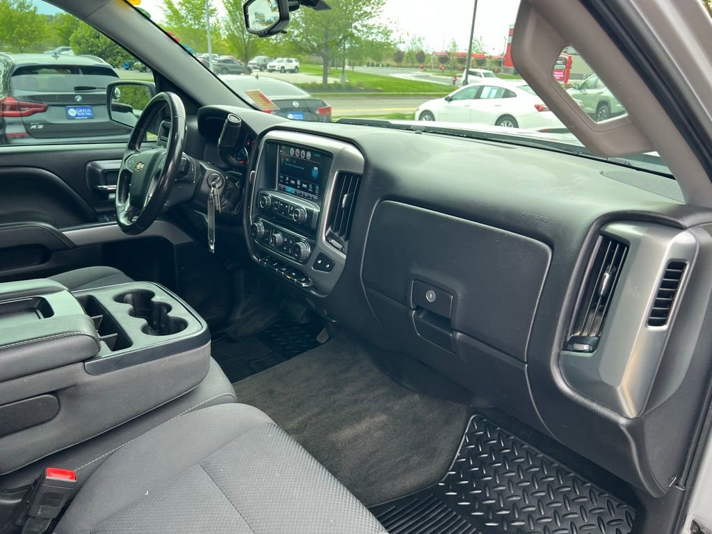 Used 2018 Chevrolet Silverado 1500 LT w/ All Star Edition AWD/4WD image 25