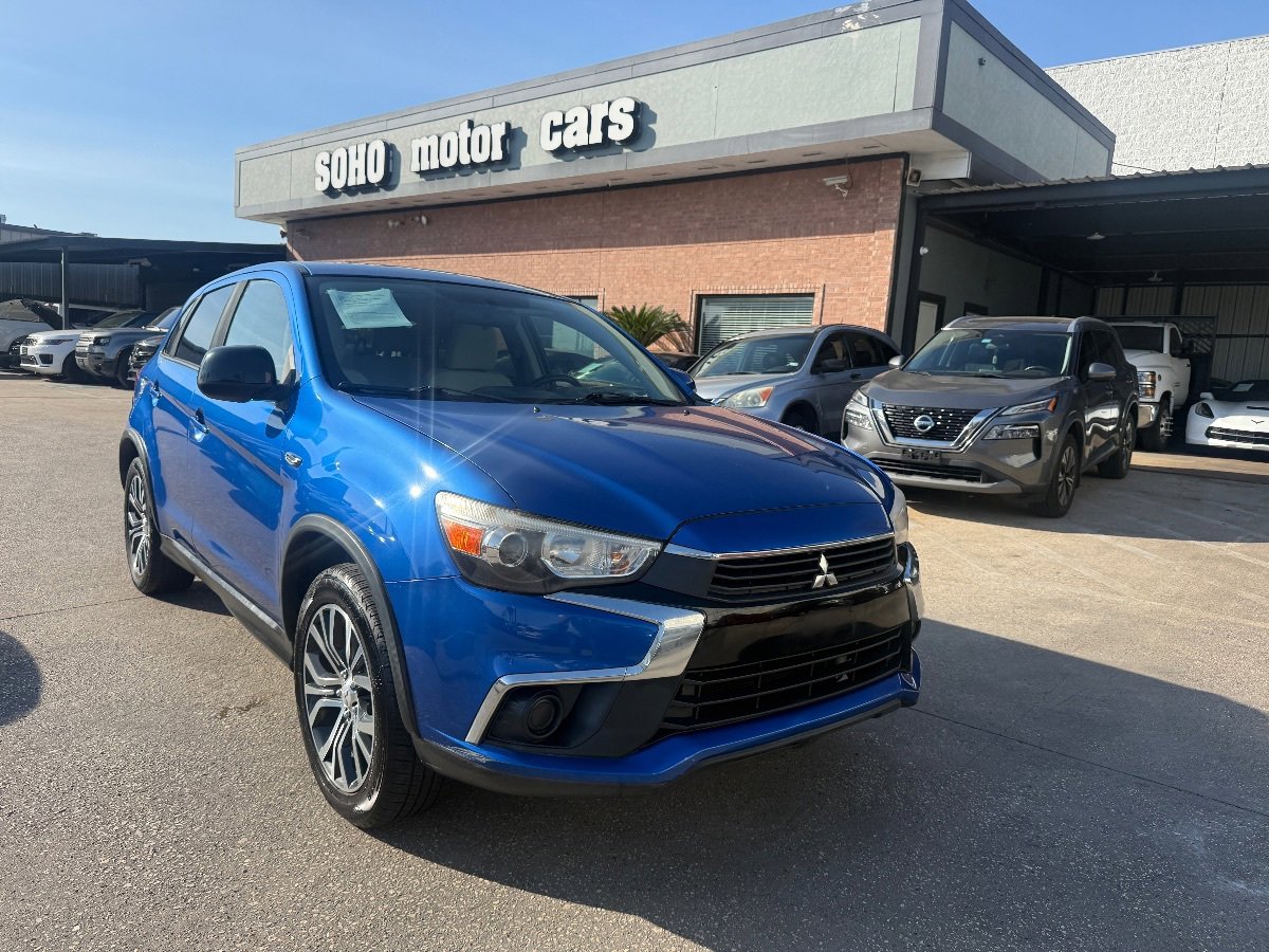 Used 2017 Mitsubishi Outlander Sport ES FWD image 2