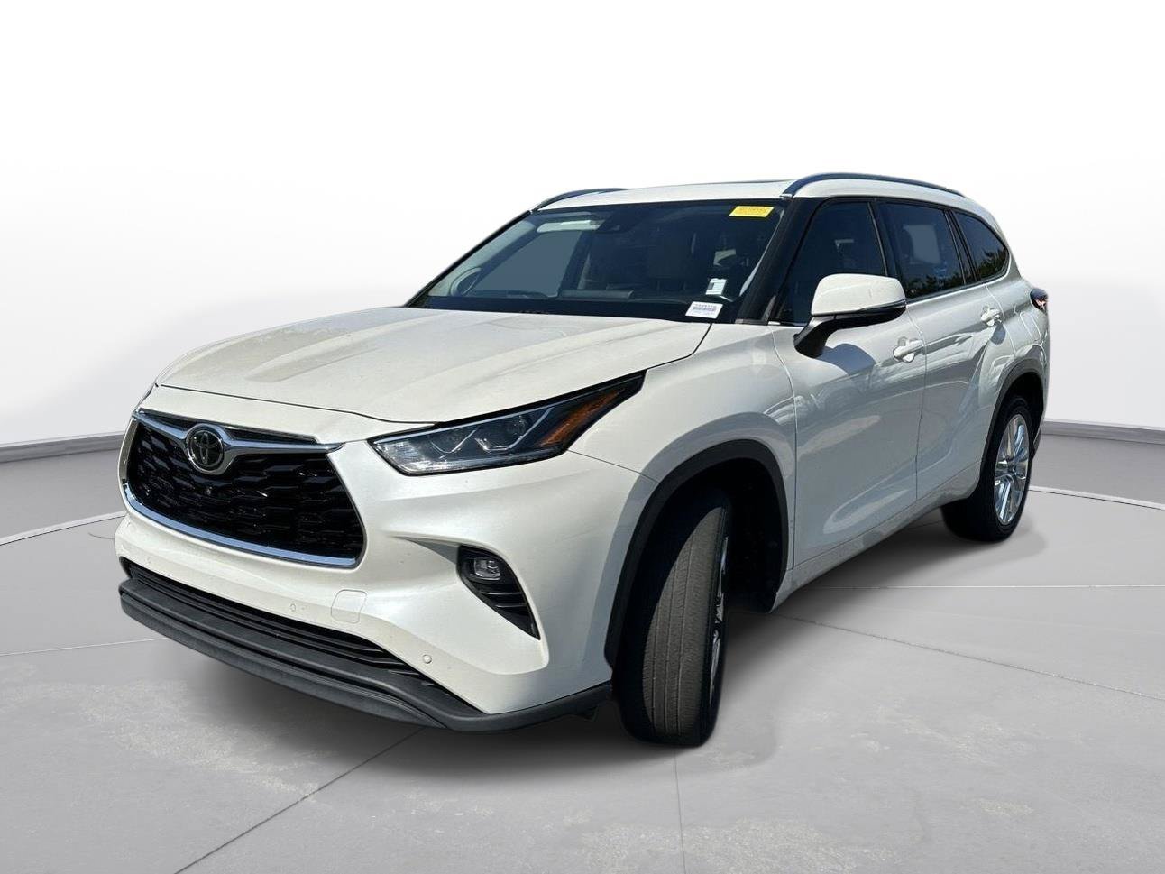 Used 2021 Toyota Highlander Limited FWD image 5