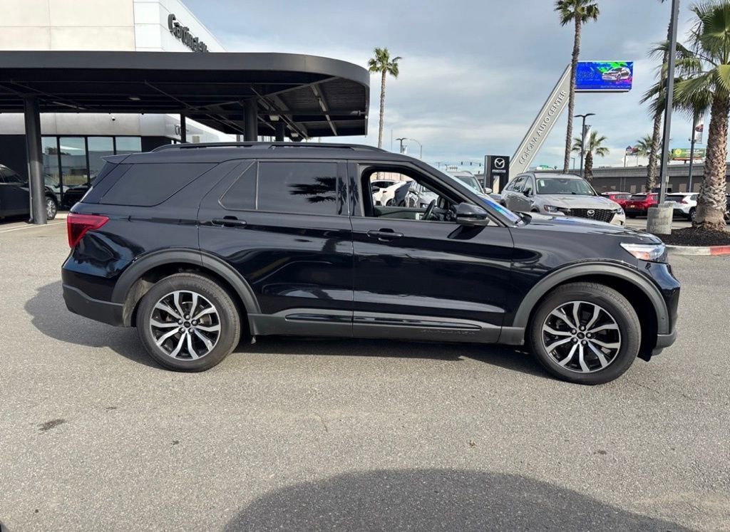 Used 2020 Ford Explorer ST image 3