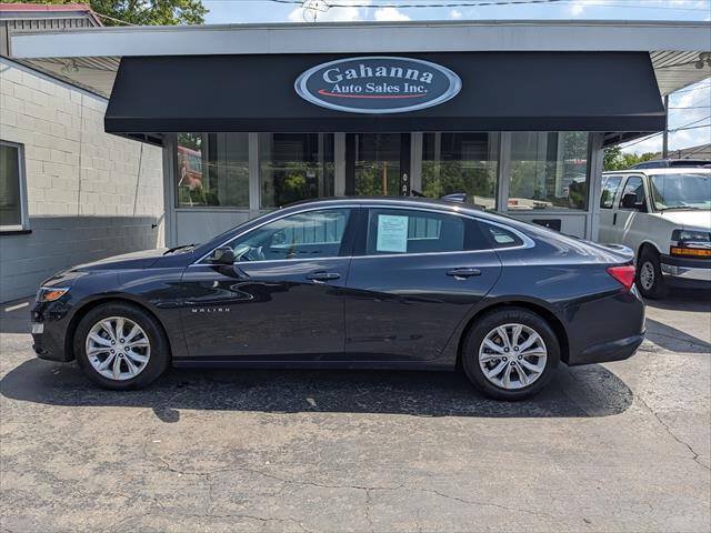 Used 2023 Chevrolet Malibu LT FWD image 2
