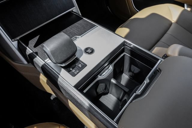 New 2026 Land Rover Range Rover SE AWD/4WD image 28